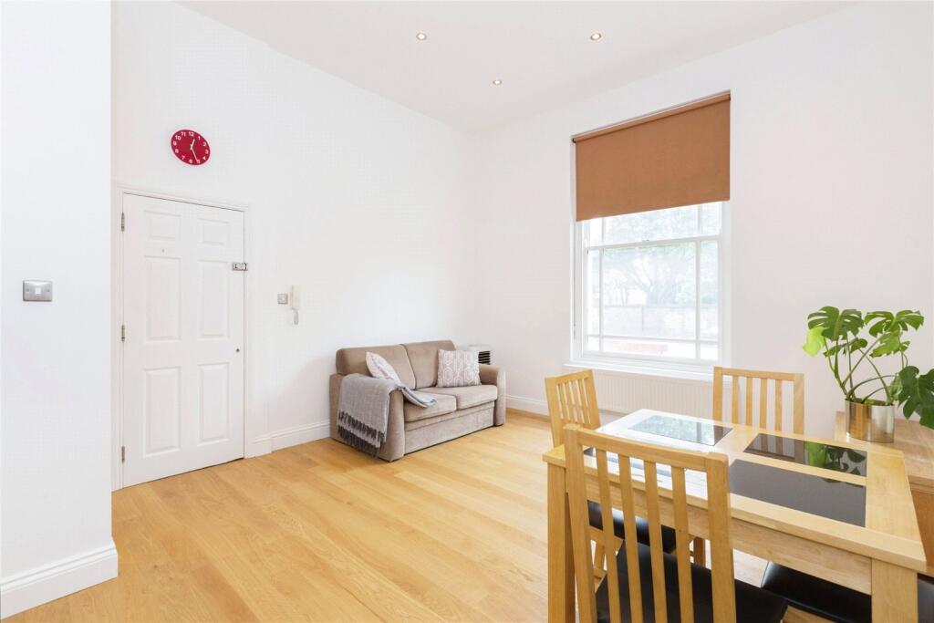 1 bed Mid Terraced House for rent in Poplar. From Keatons - Bow 1 bed Mid Terraced House for rent in Poplar. From Keatons - Bow