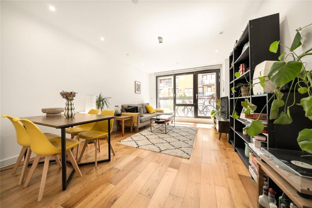 2 bed 1st Floor Flat for rent in Bethnal Green. From Keatons - Bow 2 bed 1st Floor Flat for rent in Bethnal Green. From Keatons - Bow