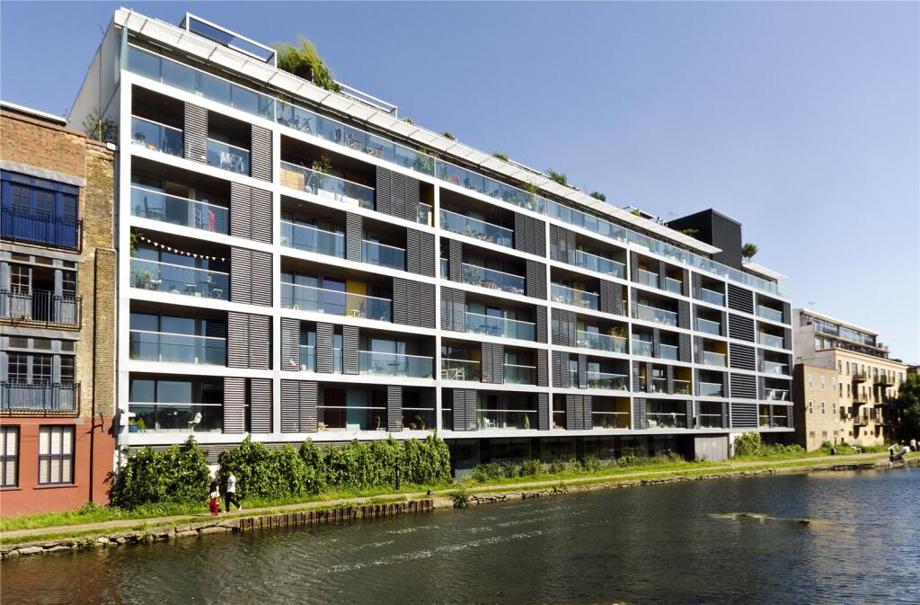 2 bed 1st Floor Flat for rent in London. From Keatons - Bow