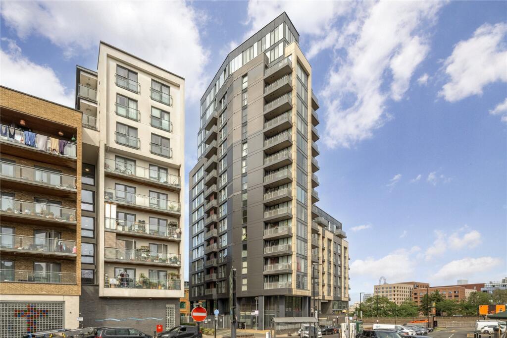 1 bed 1st Floor Flat for rent in London. From Keatons - Bow