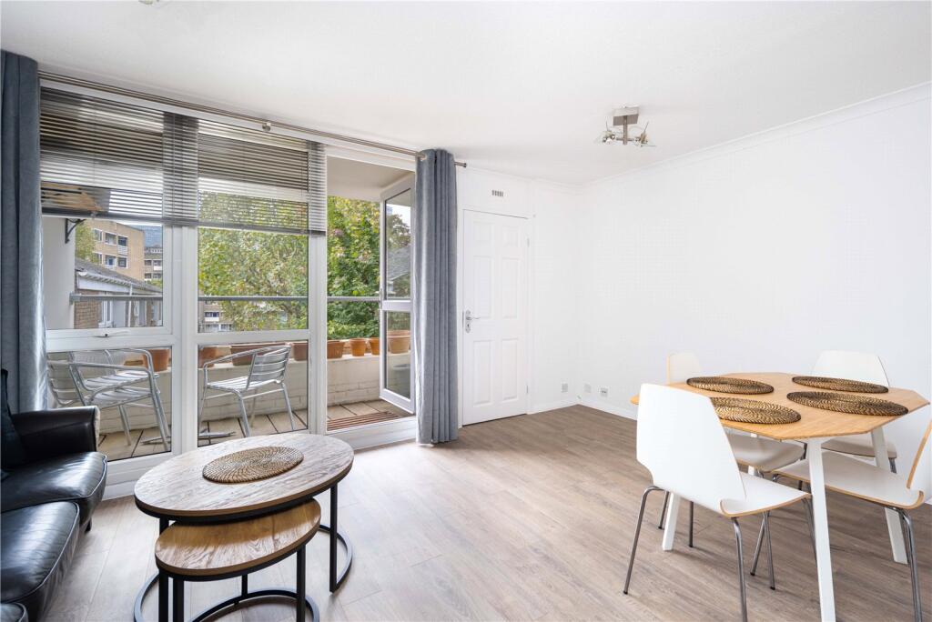 2 bed 1st Floor Flat for rent in London. From Keatons - Bow