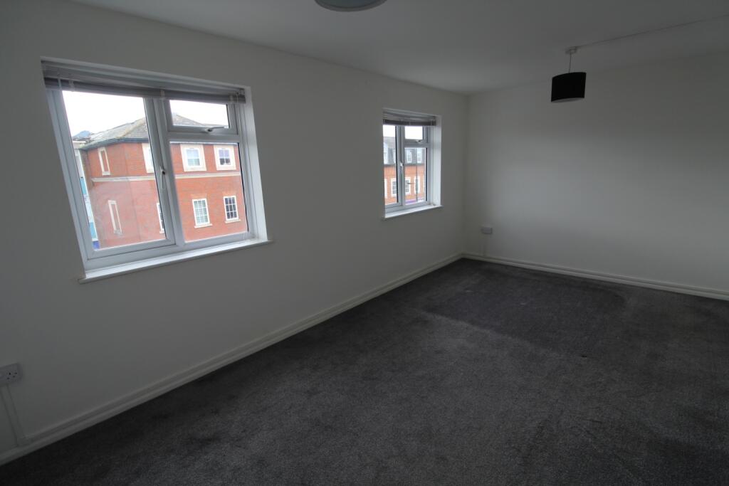 2 bed Flat for rent in Hornchurch. From Hilbery Chaplin Residential