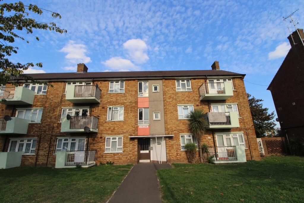 2 bed 1st Floor Flat for rent in Dagenham. From Hilbery Chaplin Residential - Havering - Sales