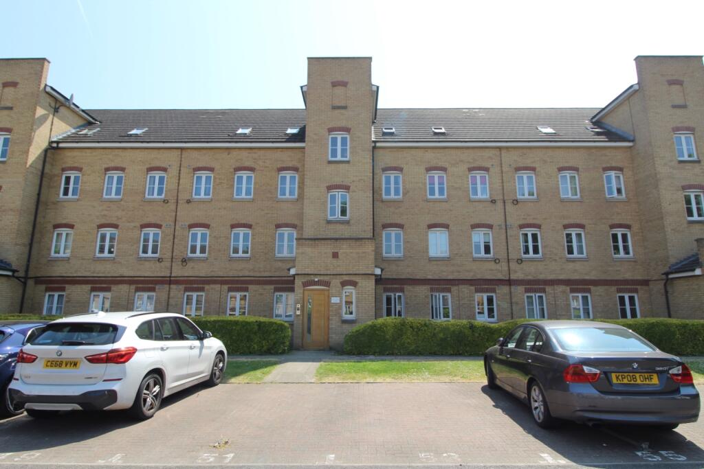 2 bed 1st Floor Flat for rent in Romford. From Hilbery Chaplin Residential - Havering - Sales