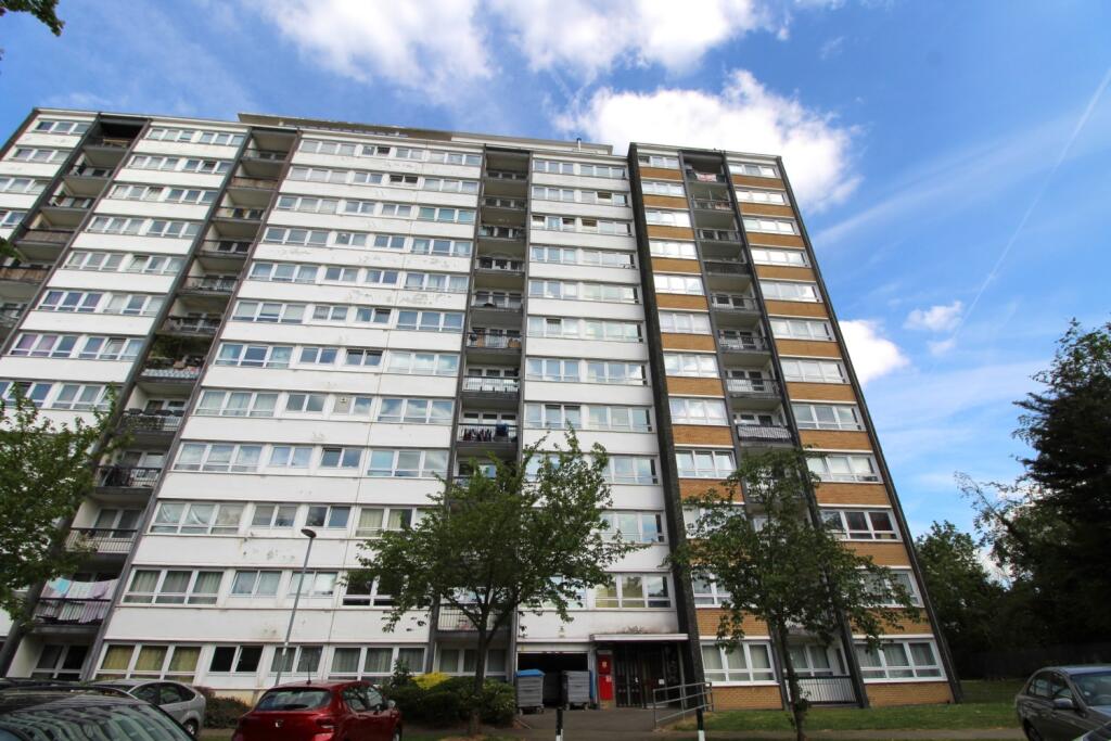 2 bed 1st Floor Flat for rent in Hornchurch. From Hilbery Chaplin Residential - Havering - Sales