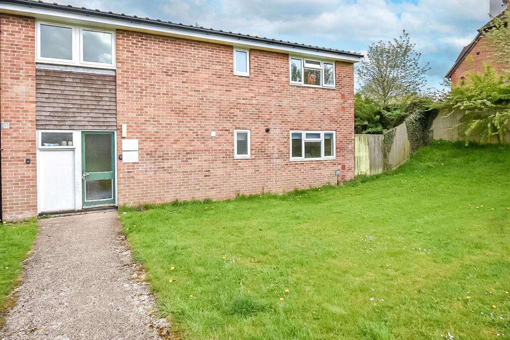 2 bed Apartment for rent in Lambourn. From Jones Robinson - Newbury