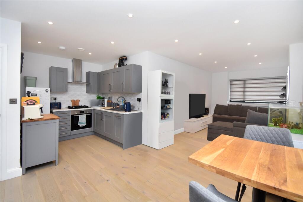 1 bed Apartment for rent in Newbury. From Jones Robinson - Newbury