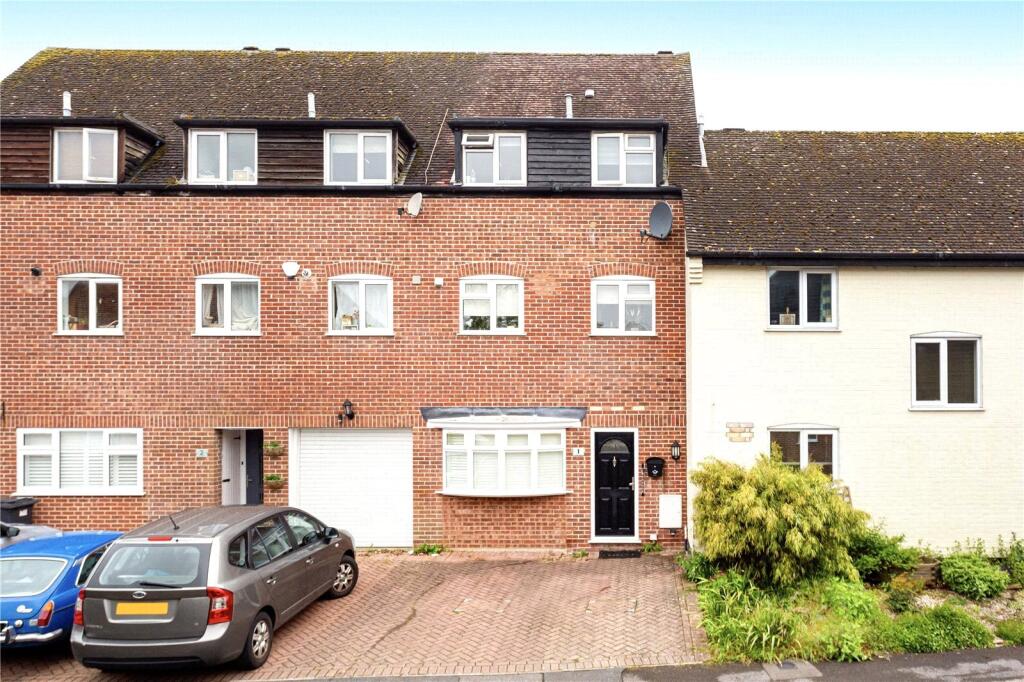 1 bed Detached for rent in Newbury. From Jones Robinson - Newbury