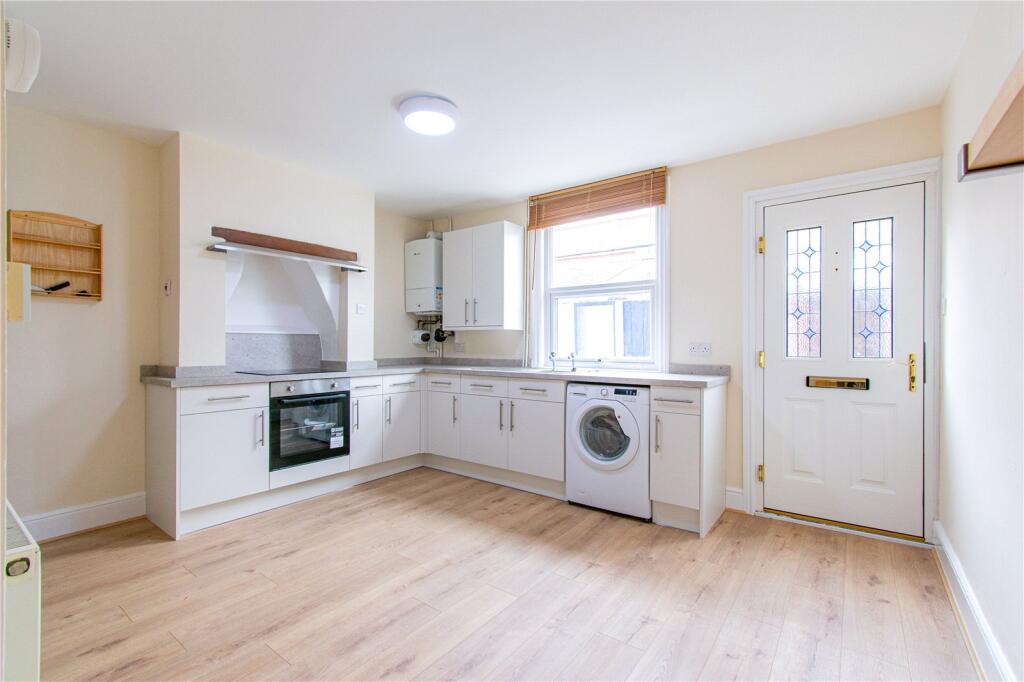 2 bed Mid Terraced House for rent in Newbury. From Jones Robinson - Newbury