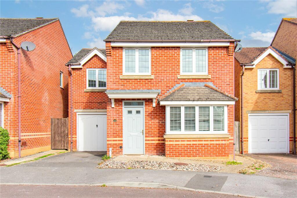 4 bed Detached for rent in Ashmore Green. From Jones Robinson - Newbury 4 bed Detached for rent in Ashmore Green. From Jones Robinson - Newbury
