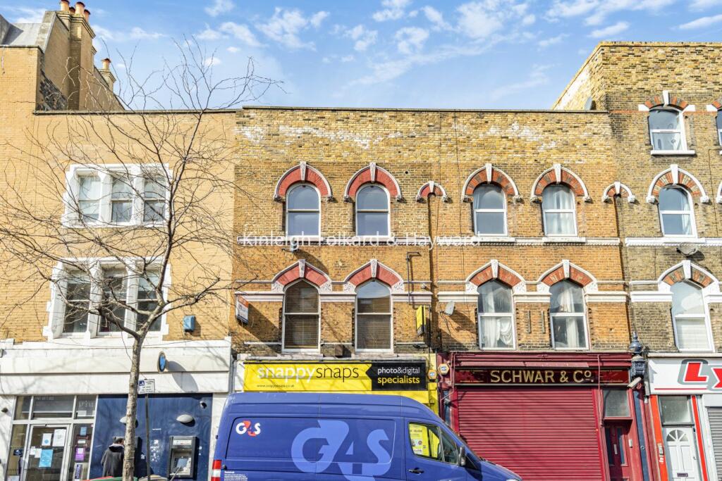 3 bed 1st Floor Flat for rent in Camberwell. From Kinleigh Folkard & Hayward - Sales - Kennington