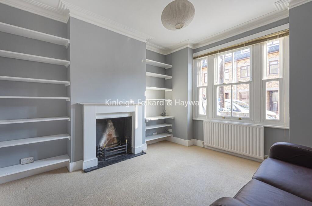 1 bed 1st Floor Flat for rent in London. From Kinleigh Folkard & Hayward - Sales - Kennington