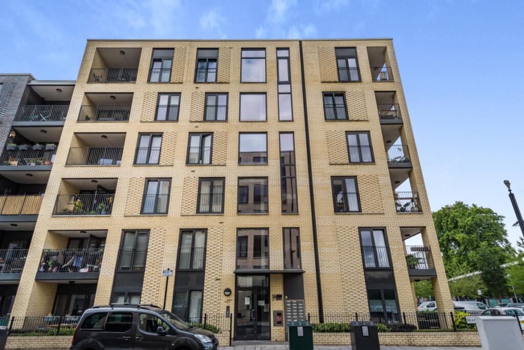 2 bed 1st Floor Flat for rent in Camberwell. From Kinleigh Folkard & Hayward - Sales - Kennington