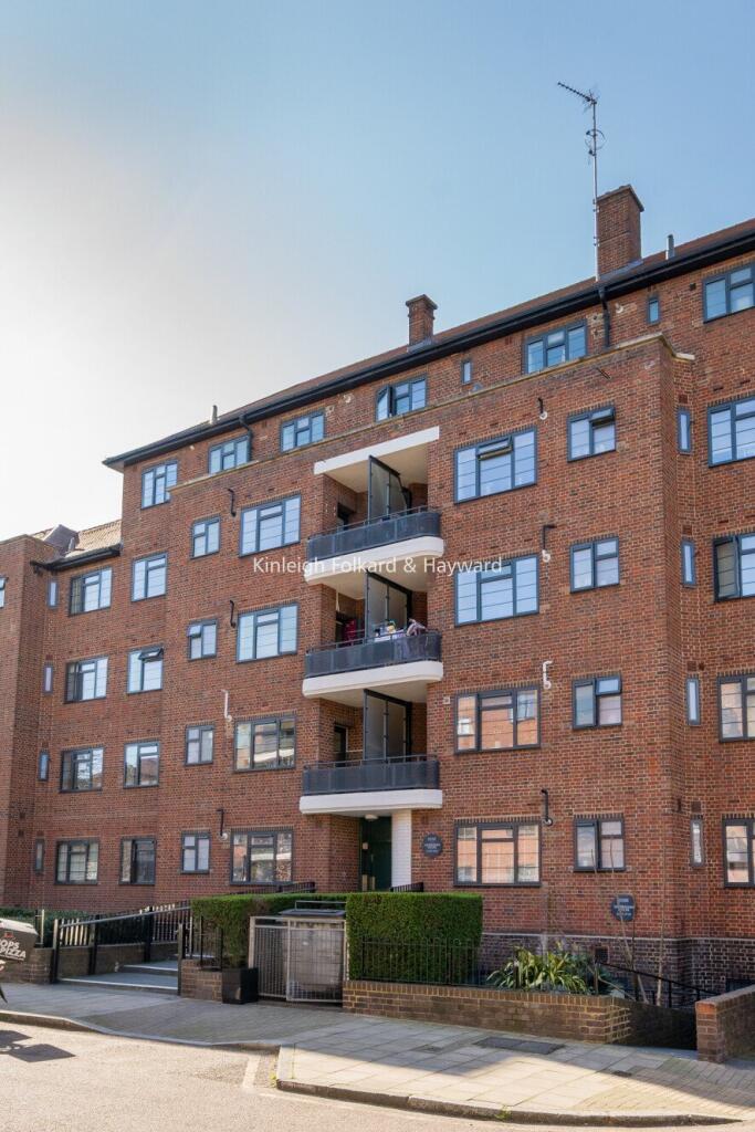 2 bed 1st Floor Flat for rent in London. From Kinleigh Folkard & Hayward - Sales - Kennington 2 bed 1st Floor Flat for rent in London. From Kinleigh Folkard & Hayward - Sales - Kennington