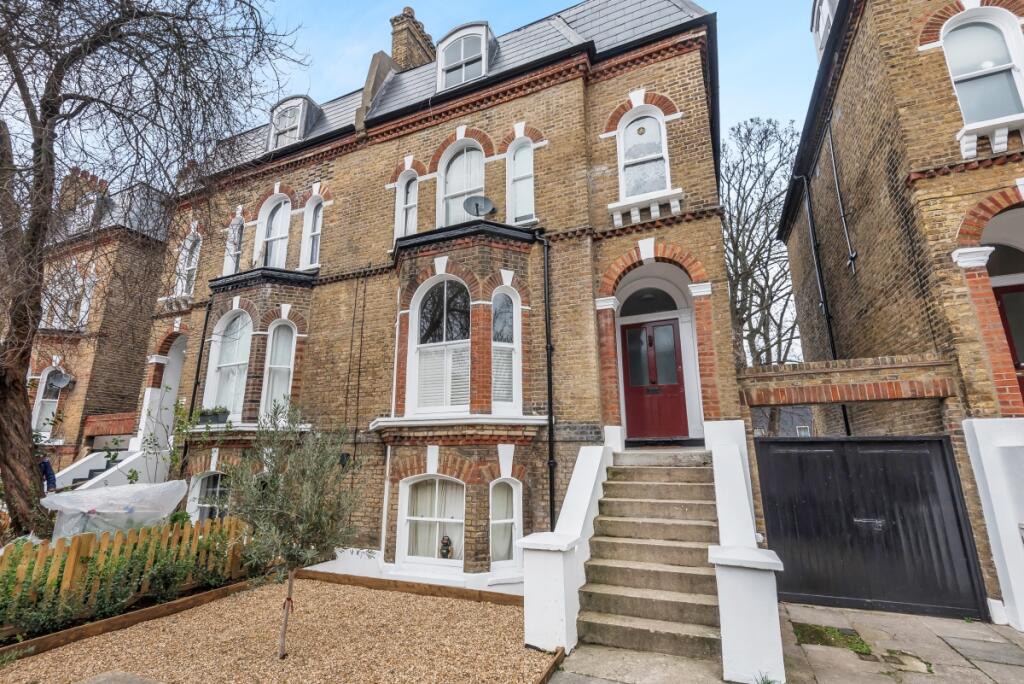 1 bed 1st Floor Flat for rent in London. From Kinleigh Folkard & Hayward - Sales - Kennington 1 bed 1st Floor Flat for rent in London. From Kinleigh Folkard & Hayward - Sales - Kennington