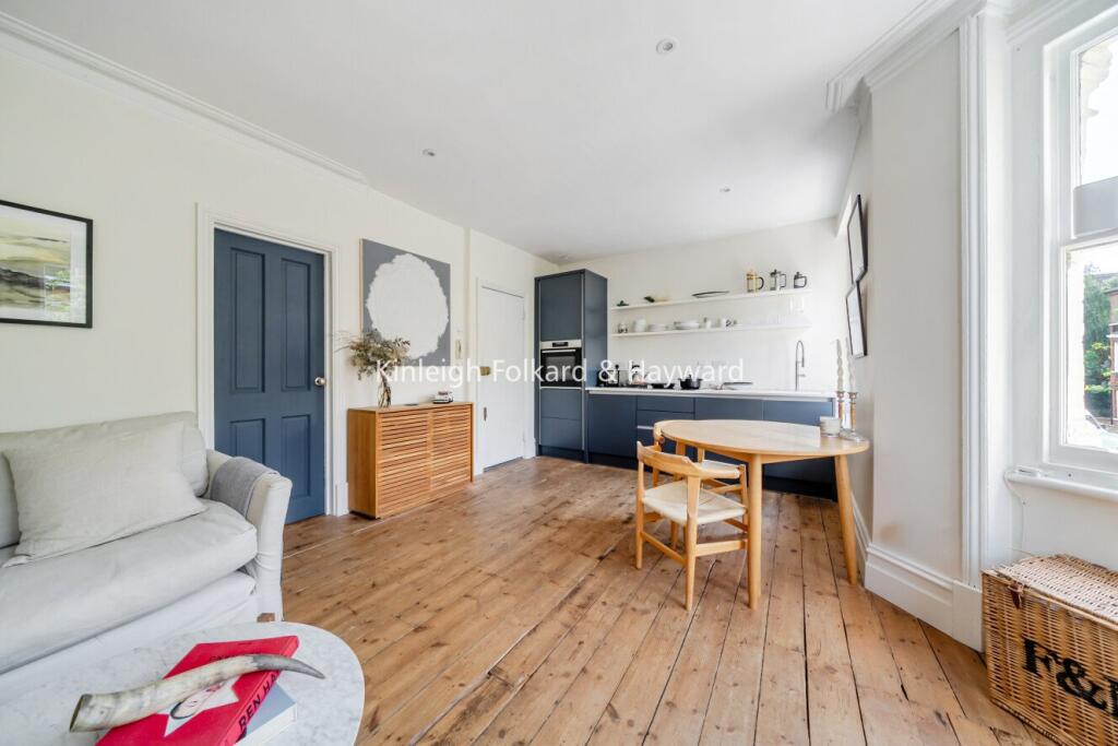 1 bed 1st Floor Flat for rent in Camberwell. From Kinleigh Folkard & Hayward - Sales - Kennington 1 bed 1st Floor Flat for rent in Camberwell. From Kinleigh Folkard & Hayward - Sales - Kennington