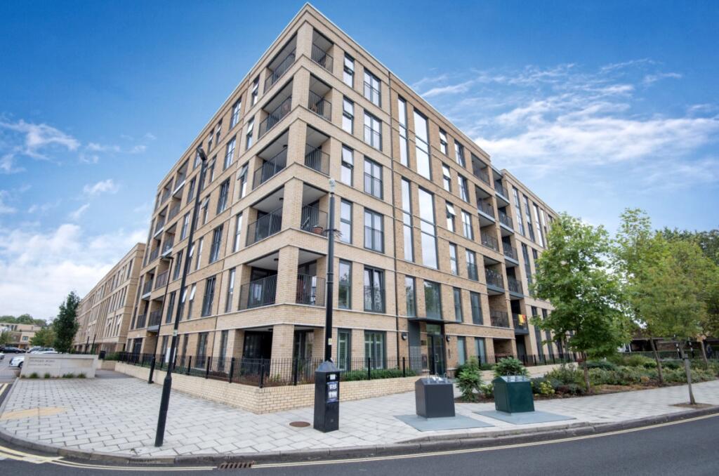 1 bed 1st Floor Flat for rent in London. From Kinleigh Folkard & Hayward - Sales - Kennington