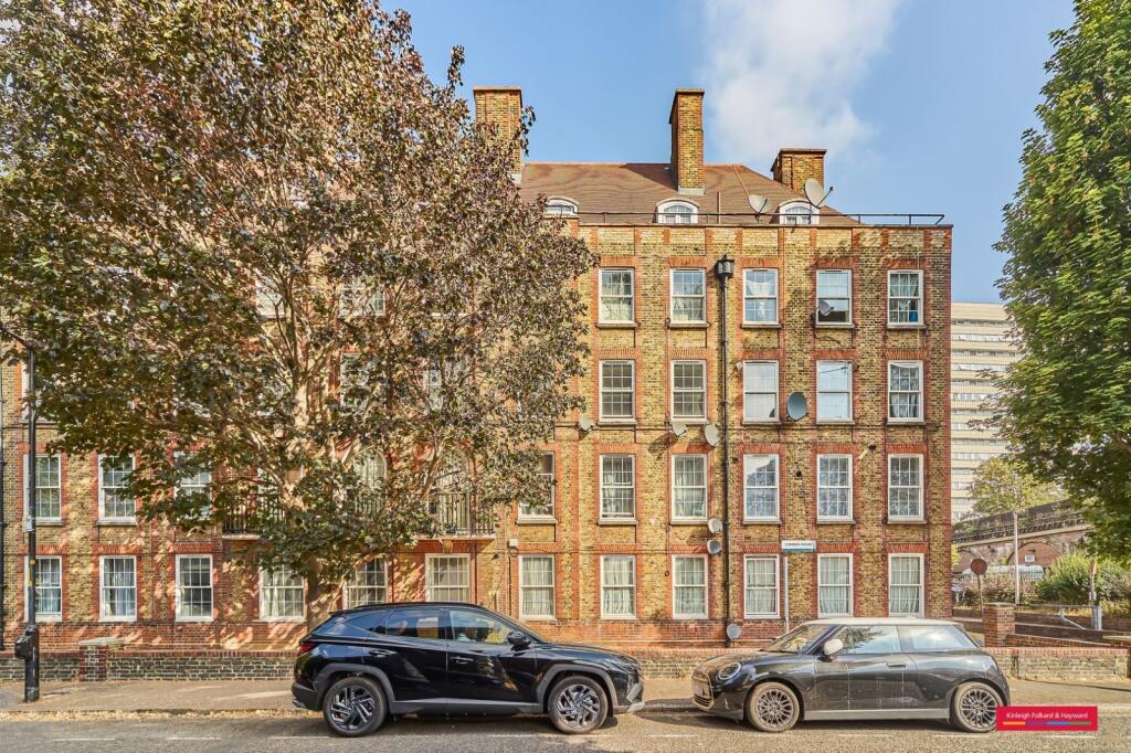 1 bed 1st Floor Flat for rent in London. From Kinleigh Folkard & Hayward - Sales - Kennington
