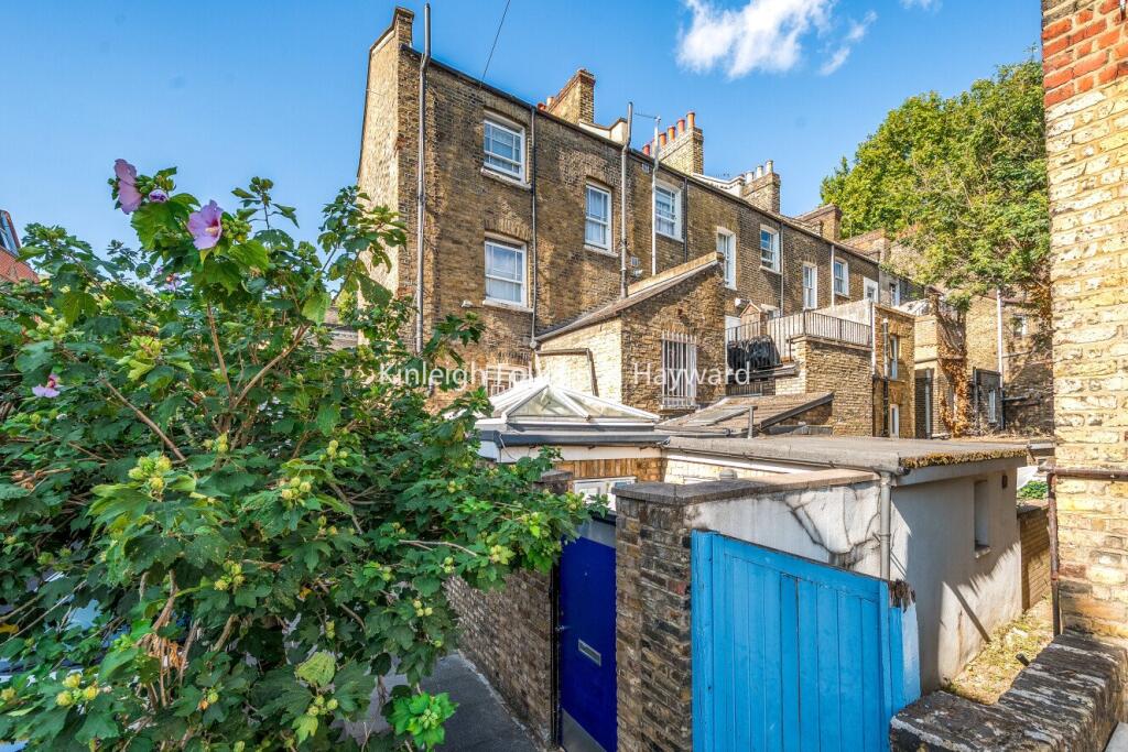 1 bed 1st Floor Flat for rent in Camberwell. From Kinleigh Folkard & Hayward - Sales - Kennington