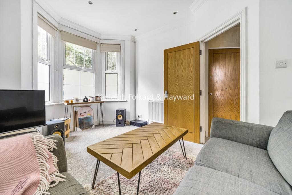 2 bed Not Specified for rent in Camberwell. From Kinleigh Folkard & Hayward - Sales - Kennington 2 bed Not Specified for rent in Camberwell. From Kinleigh Folkard & Hayward - Sales - Kennington