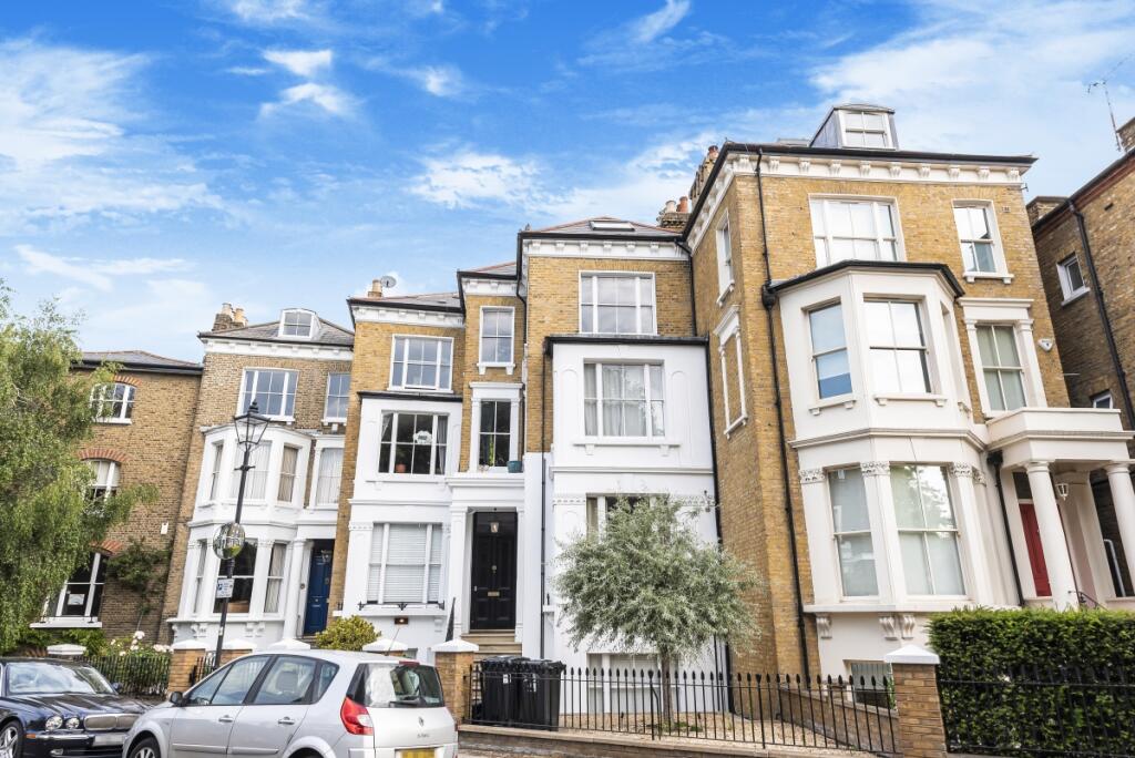 1 bed House (unspecified) for rent in Clapham. From Kinleigh Folkard & Hayward - Sales - Kennington 1 bed House (unspecified) for rent in Clapham. From Kinleigh Folkard & Hayward - Sales - Kennington