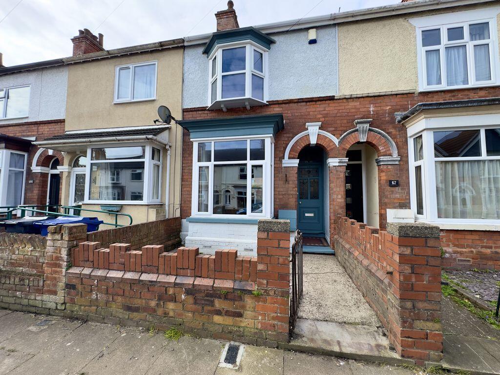 3 bed Mid Terraced House for rent in Cleethorpes. From Crofts Estate Agents - Cleethorpes