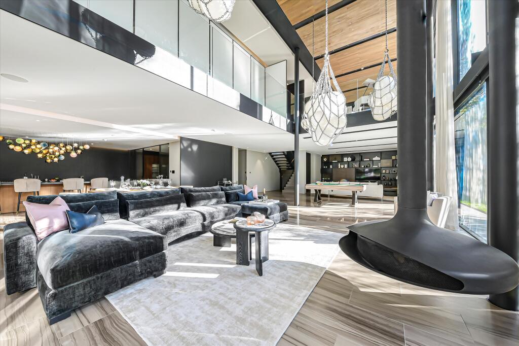 6 bed Detached for rent in London. From Knight Frank - Hampstead