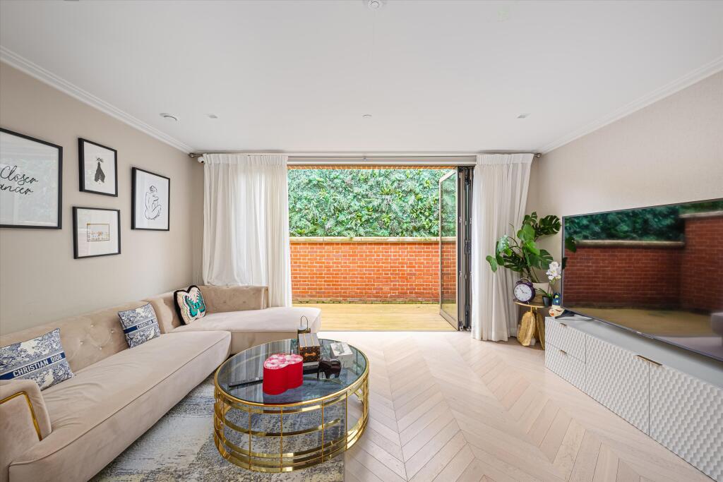 4 bed Mid Terraced House for rent in Hampstead. From Knight Frank - Hampstead