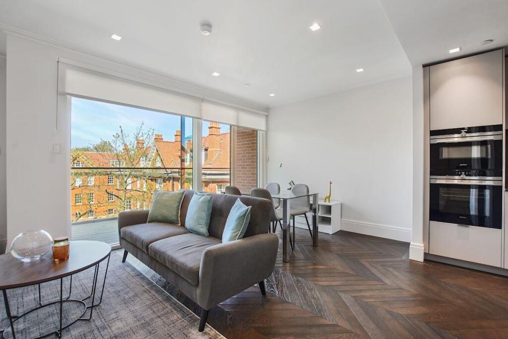 2 bed 1st Floor Flat for rent in Hampstead. From Knight Frank - Hampstead