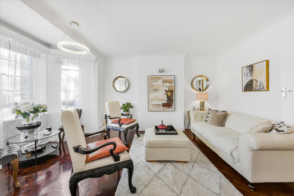 3 bed 1st Floor Flat for rent in London. From Knight Frank - Hampstead