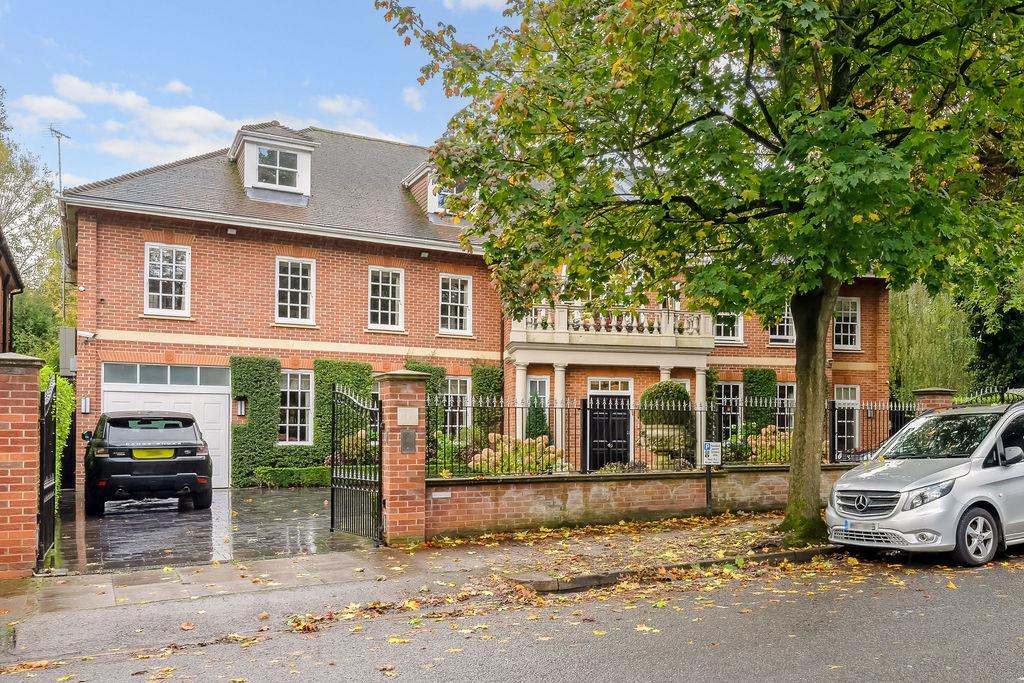 8 bed Detached for rent in Hampstead. From Knight Frank - Hampstead 8 bed Detached for rent in Hampstead. From Knight Frank - Hampstead