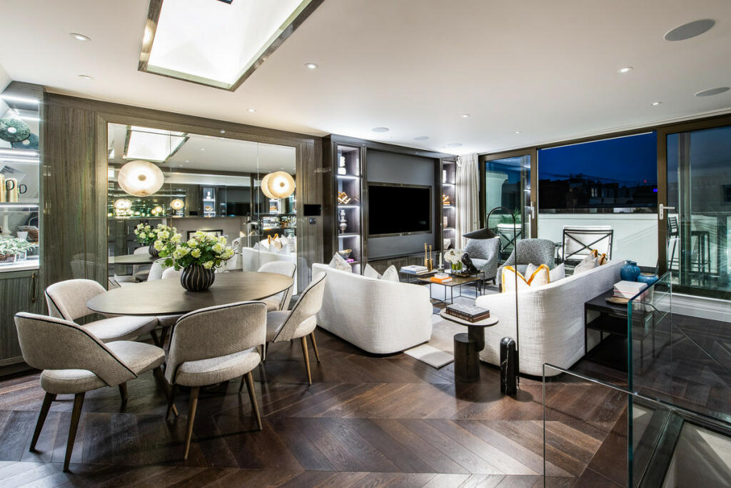 3 bed Apartment for rent in Kensington. From Beauchamp Estates Ltd - New Homes