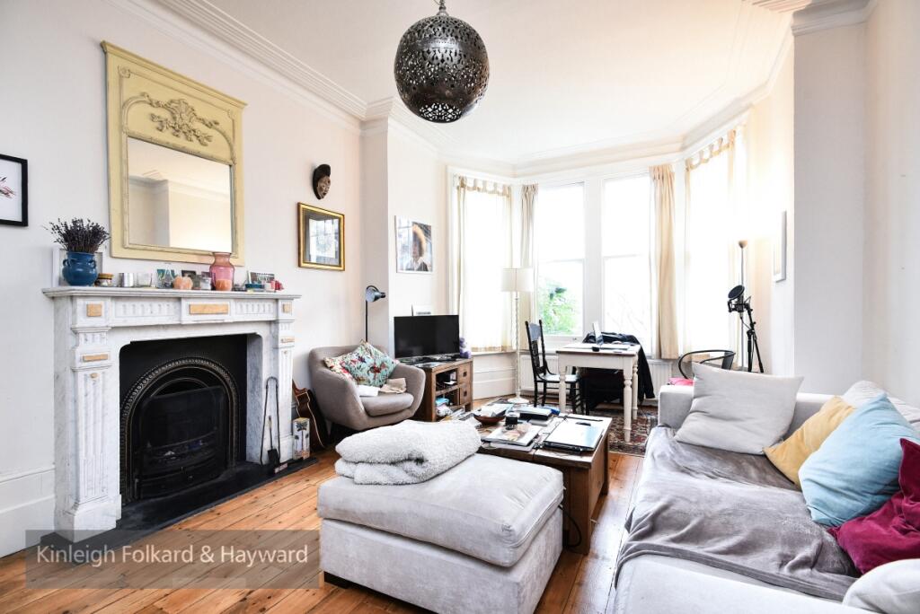 2 bed Flat for rent in Hornsey. From Kinleigh Folkard & Hayward