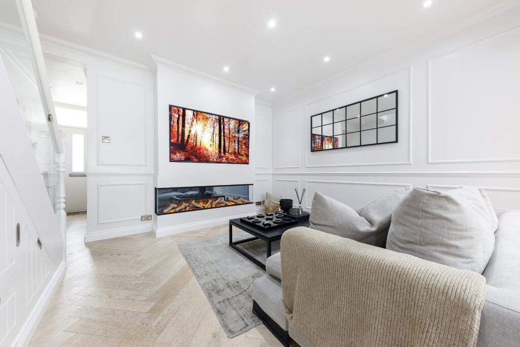 4 bed Mid Terraced House for rent in Edmonton. From Kinleigh Folkard & Hayward - Sales - Muswell Hill