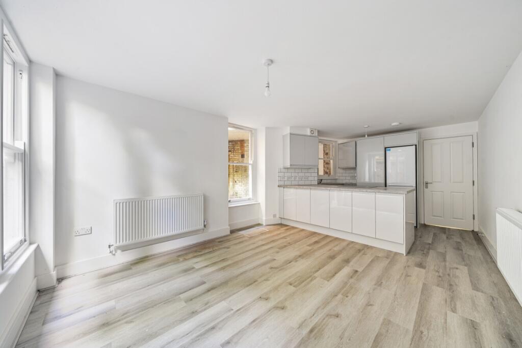 1 bed 1st Floor Flat for rent in Hornsey. From Kinleigh Folkard & Hayward - Sales - Muswell Hill 1 bed 1st Floor Flat for rent in Hornsey. From Kinleigh Folkard & Hayward - Sales - Muswell Hill