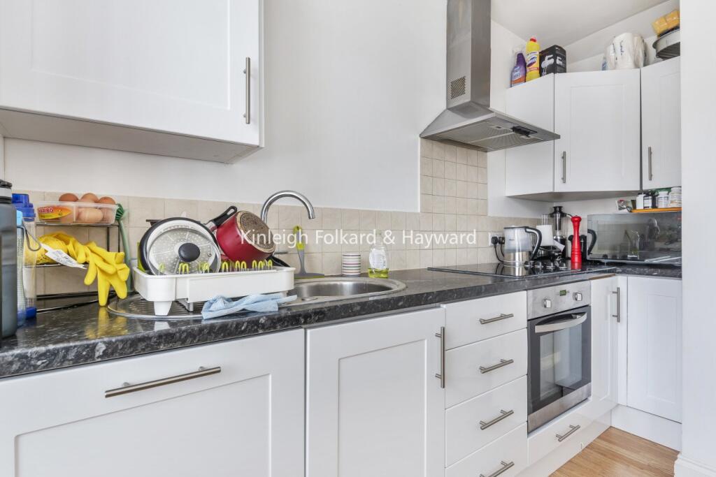 2 bed 1st Floor Flat for rent in London. From Kinleigh Folkard & Hayward - Sales - Muswell Hill
