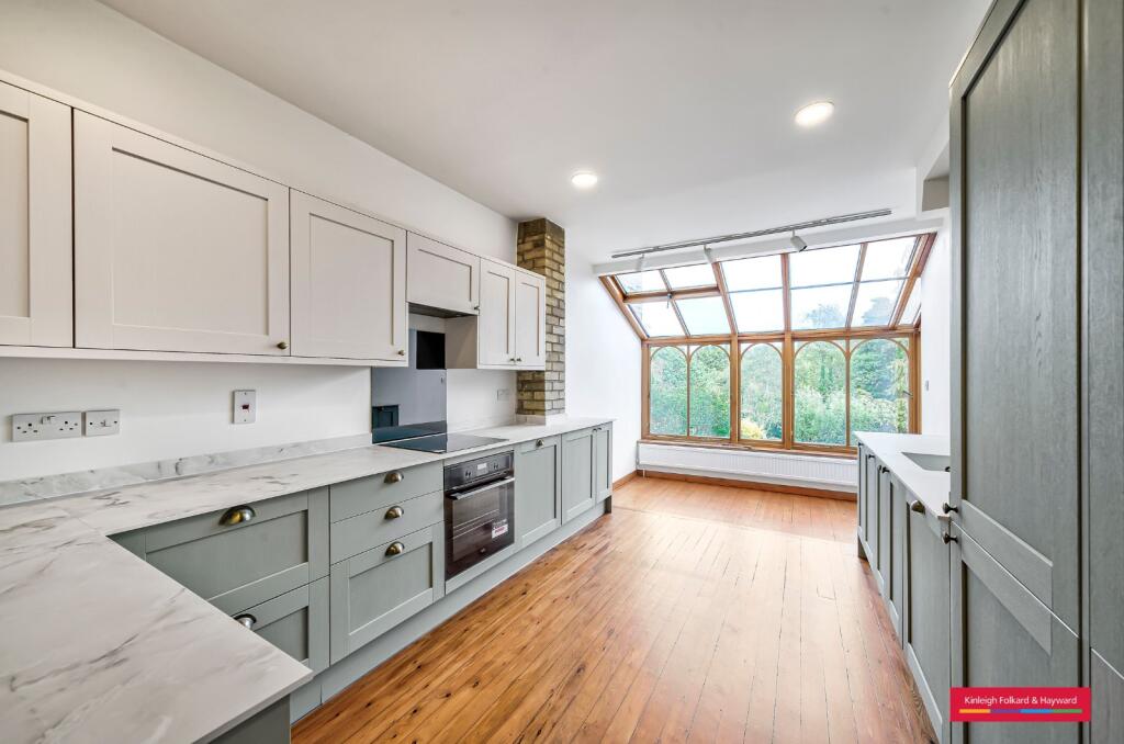 5 bed Detached for rent in Hornsey. From Kinleigh Folkard & Hayward - Sales - Muswell Hill 5 bed Detached for rent in Hornsey. From Kinleigh Folkard & Hayward - Sales - Muswell Hill