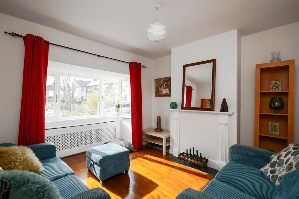 4 bed Mid Terraced House for rent in Acton. From Rolfe East - Acton