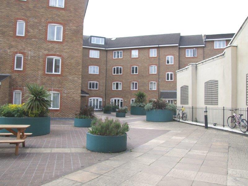 1 bed 1st Floor Flat for rent in Acton. From Rolfe East - Acton