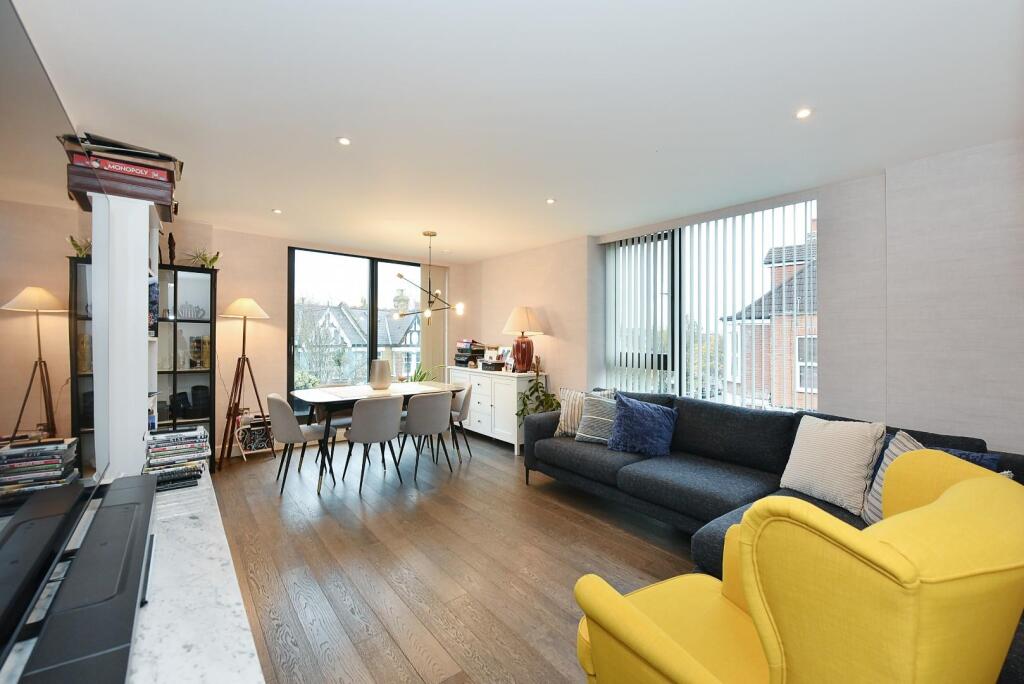 3 bed 1st Floor Flat for rent in Acton. From Rolfe East - Acton