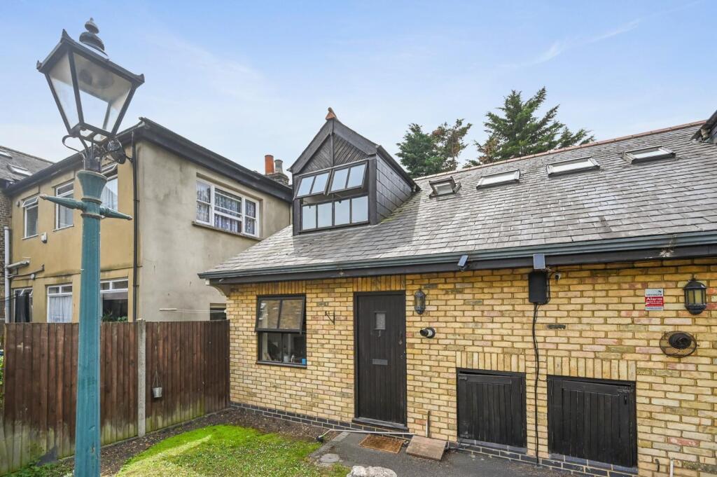 3 bed End of Terrace for rent in Acton. From Rolfe East - Acton
