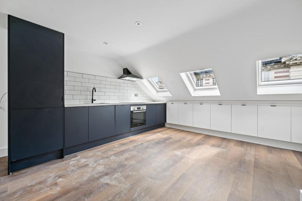 1 bed 1st Floor Flat for rent in Acton. From Rolfe East - Acton 1 bed 1st Floor Flat for rent in Acton. From Rolfe East - Acton
