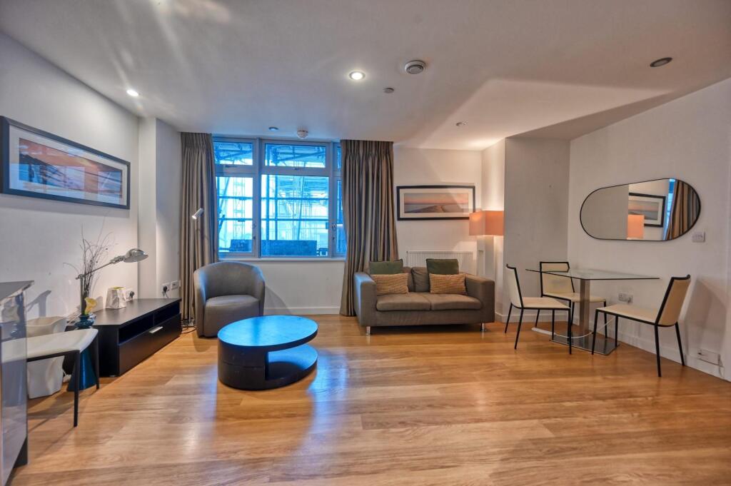 1 bed 1st Floor Flat for rent in Poplar. From Rolfe East - Acton