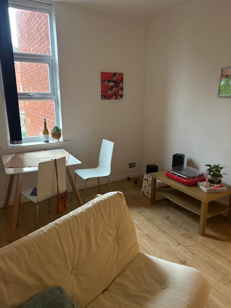 2 bed 1st Floor Flat for rent in Gatley. From Flax & Co - Manchester