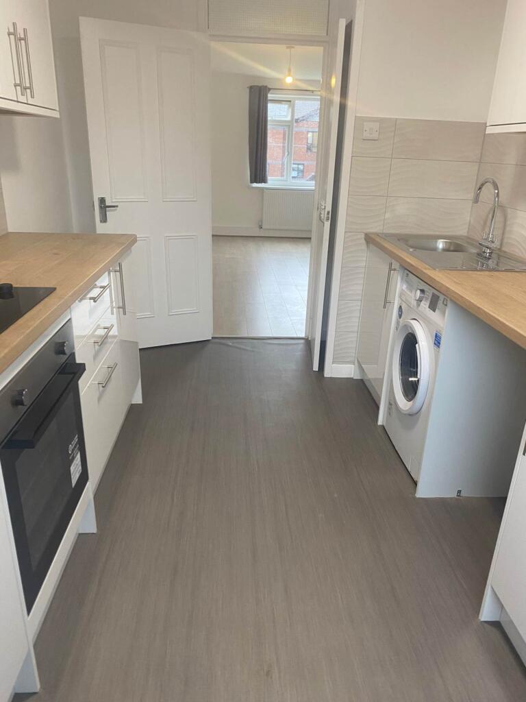2 bed 1st Floor Flat for rent in Stretford. From Flax & Co - Manchester 2 bed 1st Floor Flat for rent in Stretford. From Flax & Co - Manchester