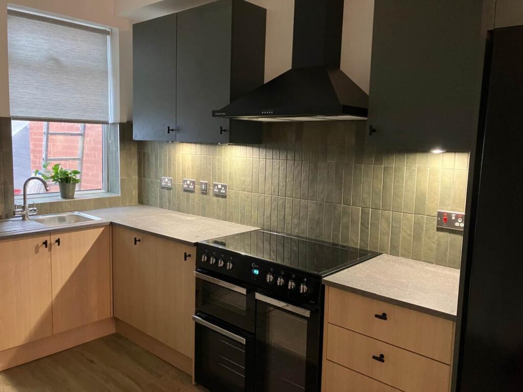 6 bed Mid Terraced House for rent in Manchester. From Flax & Co - Manchester 6 bed Mid Terraced House for rent in Manchester. From Flax & Co - Manchester