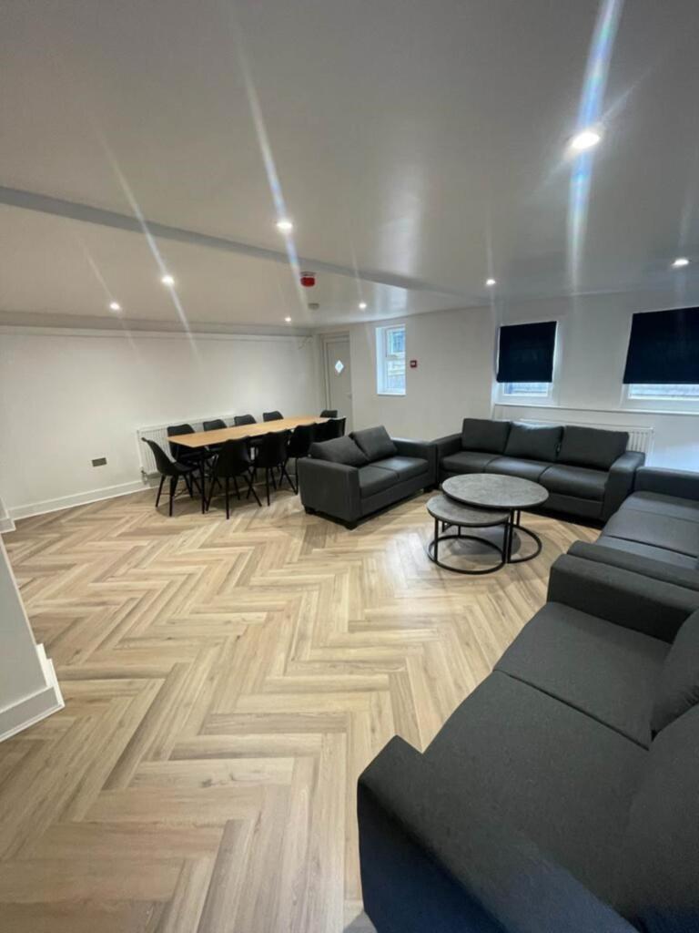 10 bed Semi Detached for rent in Manchester. From Flax & Co - Manchester 10 bed Semi Detached for rent in Manchester. From Flax & Co - Manchester