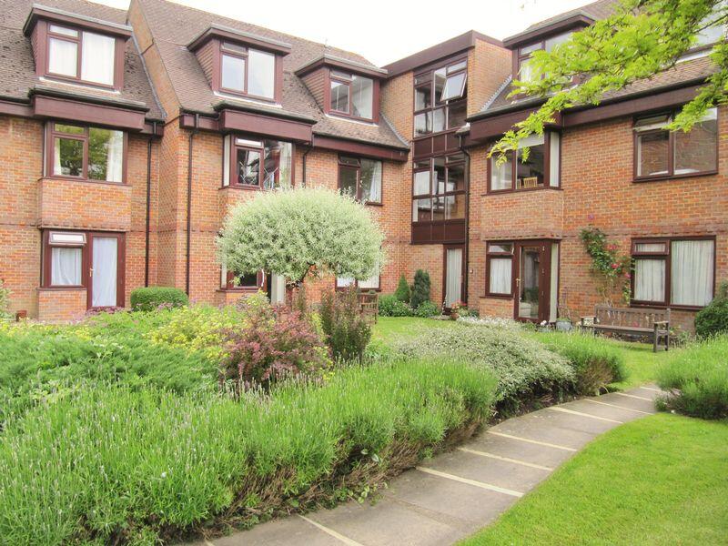 2 bed 1st Floor Flat for rent in Marlow. From Andrew Milsom Lettings - Marlow 2 bed 1st Floor Flat for rent in Marlow. From Andrew Milsom Lettings - Marlow