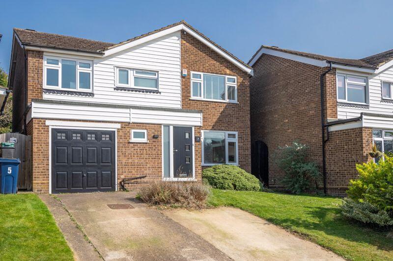 4 bed Detached for rent in Marlow Bottom. From Andrew Milsom Lettings - Marlow 4 bed Detached for rent in Marlow Bottom. From Andrew Milsom Lettings - Marlow
