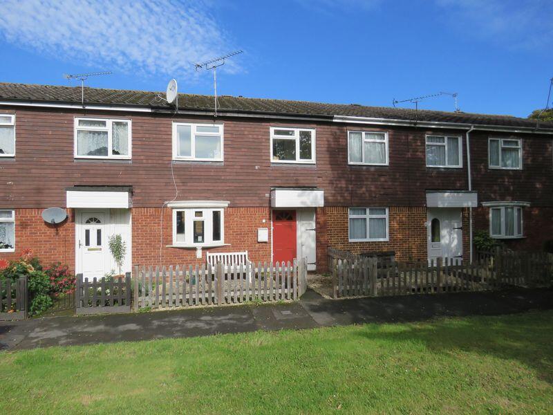 3 bed Mid Terraced House for rent in Marlow. From Andrew Milsom Lettings - Marlow